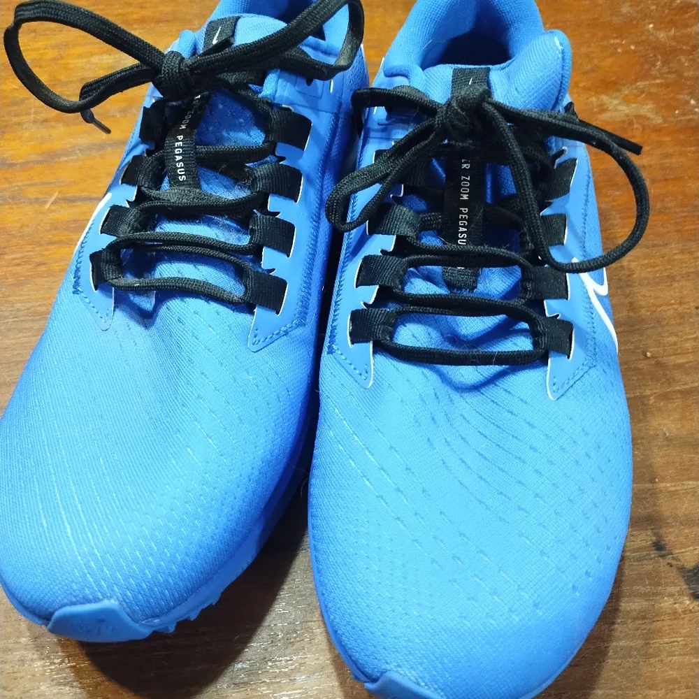 Nike Air Zoom Pegasus, Blue, Size 7.5 Men's, Size 9.5 Women's, Like New - Picture 13 of 13